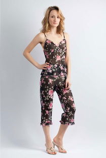 愛比娜服飾產(chǎn)品全貌及加盟店評測